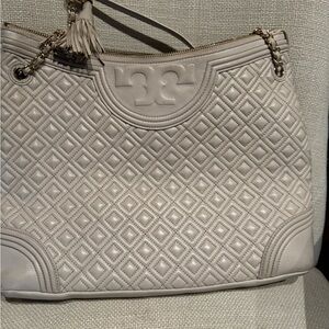 Tory Burch Fleming in pale pink leather